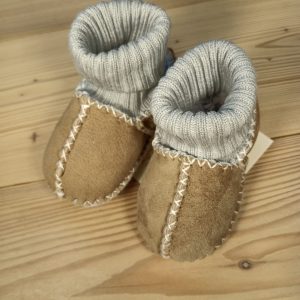 Babyschuhe mit Strickbund